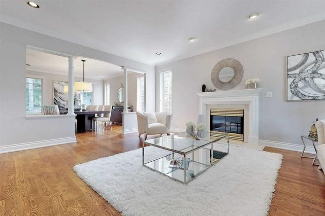 1 Sunny Rose Crt, House detached with 4 bedrooms, 5 bathrooms and 10 parking in Whitby ON | Image 2