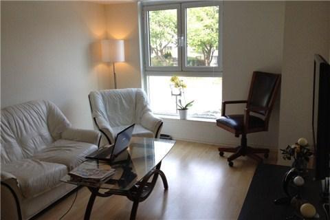 715 - 18 Valley Woods Rd, Condo with 1 bedrooms, 1 bathrooms and 1 parking in Toronto ON | Image 2