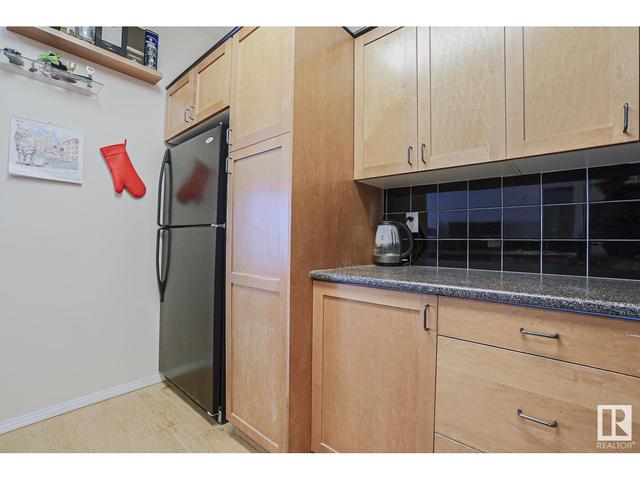 211 - 10033 110 St Nw, Condo with 2 bedrooms, 1 bathrooms and null parking in Edmonton AB | Image 12