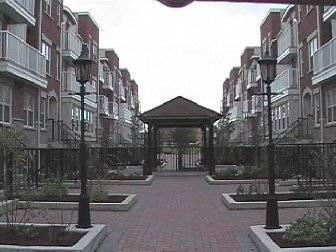 2 - 37 Four Winds Dr, Townhouse with 2 bedrooms, 2 bathrooms and 1 parking in Toronto ON | Image 5