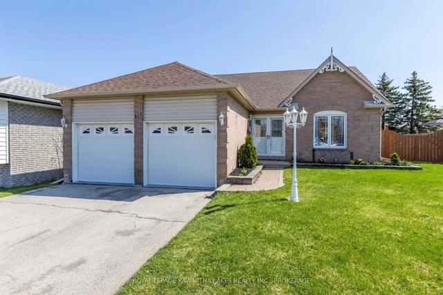 216 Elgin St, House detached with 3 bedrooms, 3 bathrooms and 6 parking in Kawartha Lakes ON | Image 1