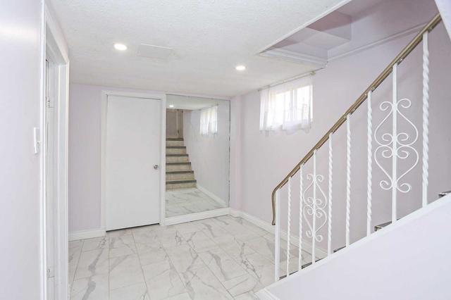 73 Nelson St, House detached with 3 bedrooms, 3 bathrooms and 3 parking in Toronto ON | Image 10