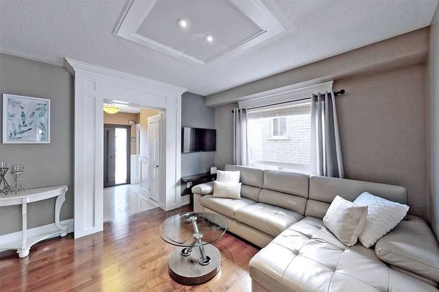31 Ravineview Dr, House semidetached with 3 bedrooms, 3 bathrooms and 3 parking in Vaughan ON | Image 30