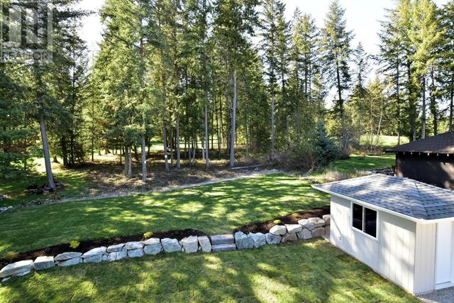 2748 Golf Course Drive, House detached with 3 bedrooms, 3 bathrooms and 7 parking in Columbia Shuswap C BC | Image 60