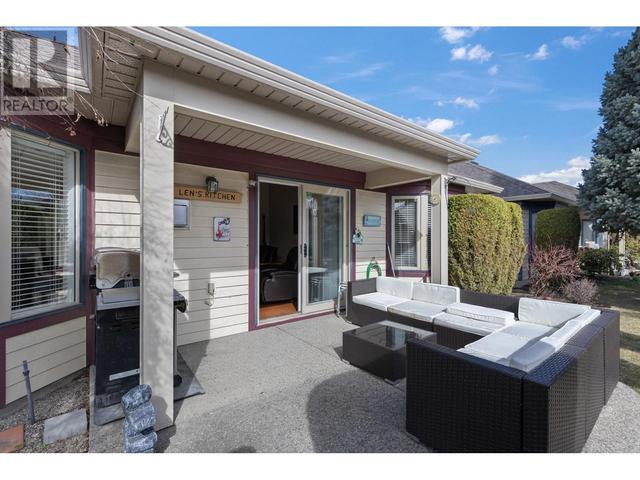115 - 550 Yates Road, House attached with 2 bedrooms, 2 bathrooms and 4 parking in Kelowna BC | Image 3