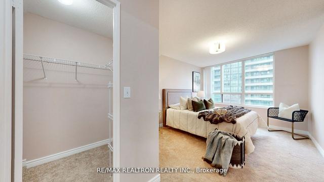 1708 - 23 Hollywood Ave, Condo with 2 bedrooms, 2 bathrooms and 1 parking in Toronto ON | Image 6