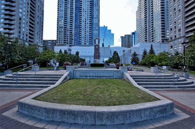 604 - 18 Hillcrest Ave, Condo with 2 bedrooms, 2 bathrooms and 1 parking in Toronto ON | Image 23