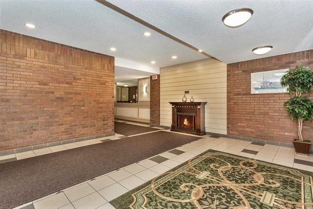 417 - 40 Sunrise Ave, Condo with 3 bedrooms, 1 bathrooms and 1 parking in Toronto ON | Image 17