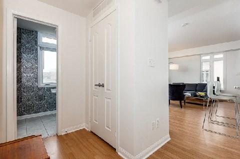 th1 - 70 Carr St, Townhouse with 2 bedrooms, 2 bathrooms and 1 parking in Toronto ON | Image 8