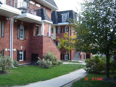 308 - 60 Sidney Belsey Cres, Townhouse with 3 bedrooms, 2 bathrooms and 1 parking in Toronto ON | Image 2