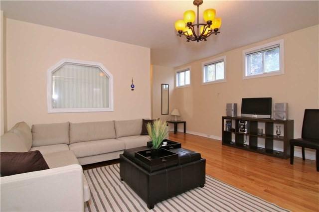 363 Harvie Ave, House detached with 4 bedrooms, 3 bathrooms and 2 parking in Toronto ON | Image 5
