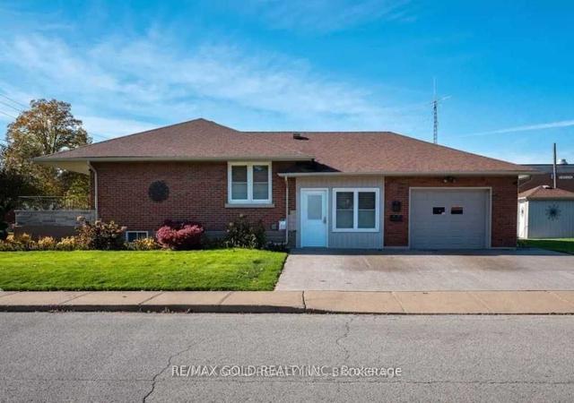 6361 Margaret St, House detached with 3 bedrooms, 2 bathrooms and 4 parking in Niagara Falls ON | Image 12