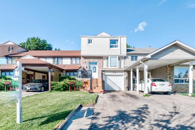 78 Fanshawe Dr, House attached with 3 bedrooms, 2 bathrooms and 4 parking in Brampton ON | Image 1
