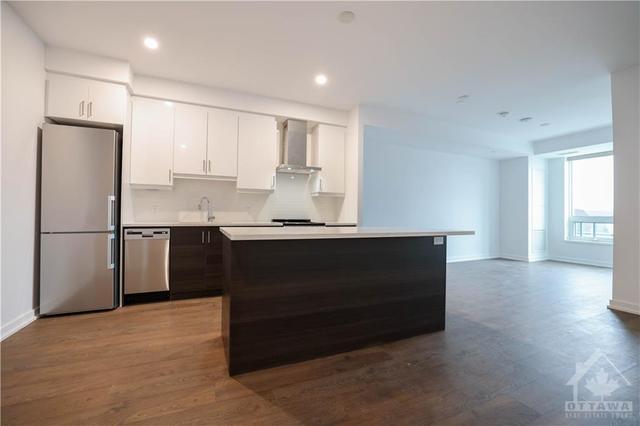 520 Miwate Private, Condo with 1 bedrooms, 1 bathrooms and 1 parking in Ottawa ON | Image 2