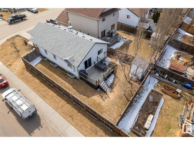 17 Leyland Wy, House detached with 4 bedrooms, 2 bathrooms and 8 parking in Spruce Grove AB | Image 5