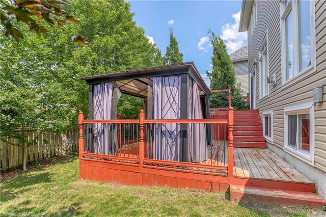 546 St. Martha Street, House detached with 5 bedrooms, 2 bathrooms and 6 parking in Kingston ON | Image 37