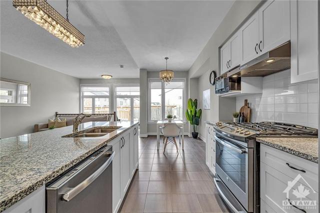 535 Stargazer Crescent, Townhouse with 4 bedrooms, 3 bathrooms and 3 parking in Ottawa ON | Image 15