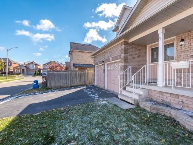 32 Poplar Plains Rd, House detached with 3 bedrooms, 3 bathrooms and 4 parking in Brampton ON | Image 2