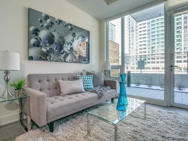 Th 12 - 30 Roehampton Ave, Condo with 1 bedrooms, 2 bathrooms and 1 parking in Toronto ON | Image 8