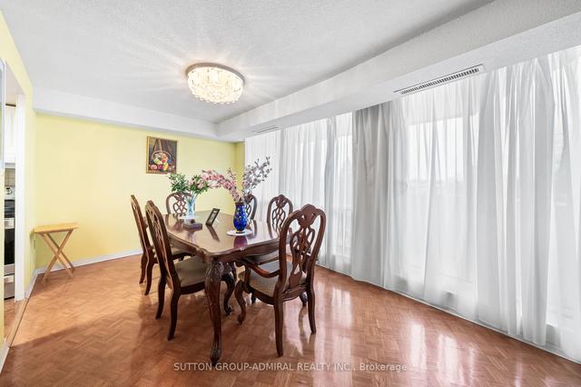 405 - 150 Neptune Dr, Condo with 3 bedrooms, 2 bathrooms and 1 parking in Toronto ON | Image 6