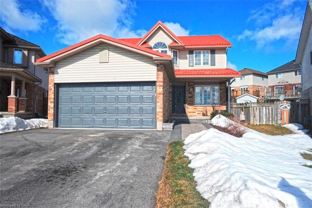 30 Anson Court, House detached with 4 bedrooms, 2 bathrooms and 4 parking in Kitchener ON | Image 3