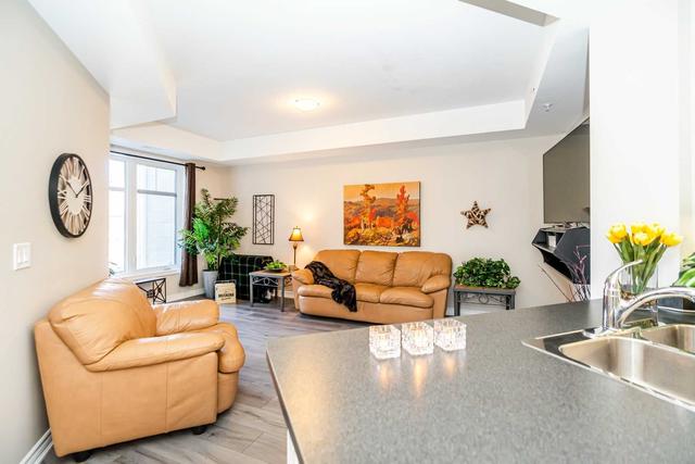 216 - 680 Gordon St, Condo with 1 bedrooms, 1 bathrooms and 1 parking in Whitby ON | Image 2