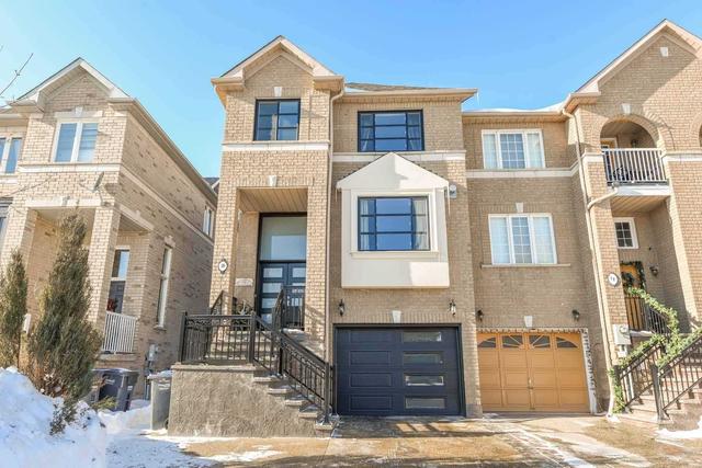 19 Cedarvalley Blvd, House attached with 4 bedrooms, 3 bathrooms and 4 parking in Brampton ON | Image 1