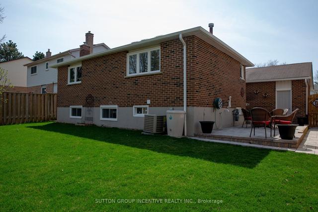 29 Rutledge Ave, House detached with 3 bedrooms, 3 bathrooms and 3 parking in Newmarket ON | Image 24