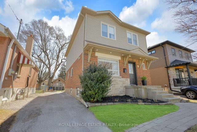15 Gardens Cres, House detached with 3 bedrooms, 3 bathrooms and 3 parking in Toronto ON | Image 29