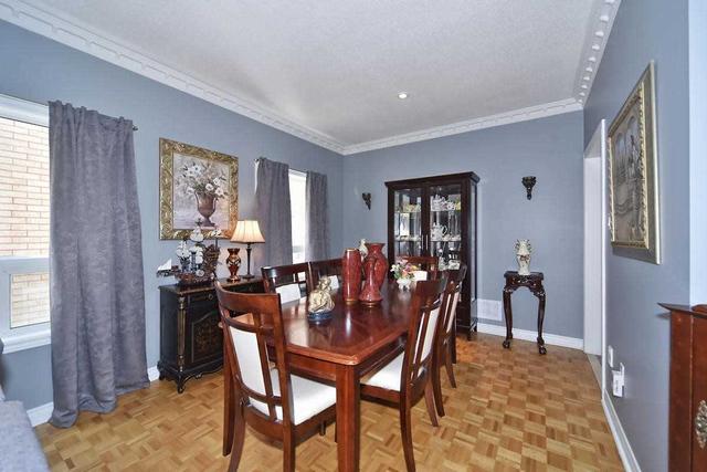 198 Golden Gate Circ, House detached with 4 bedrooms, 4 bathrooms and 4 parking in Vaughan ON | Image 17