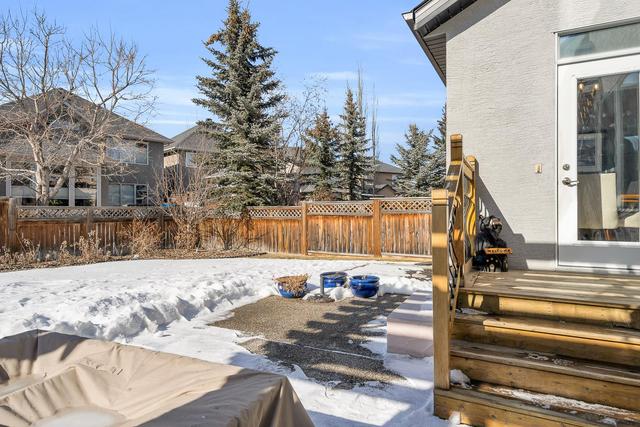 311 Valley Crest Court Nw, House detached with 4 bedrooms, 3 bathrooms and 4 parking in Calgary AB | Image 36