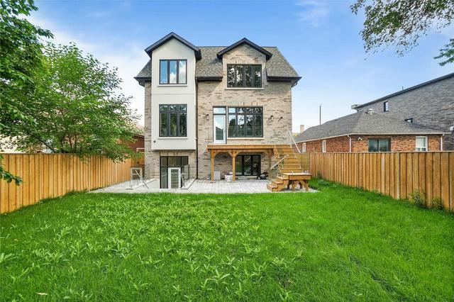 299 Joicey Blvd, House detached with 4 bedrooms, 5 bathrooms and 6 parking in Toronto ON | Image 30
