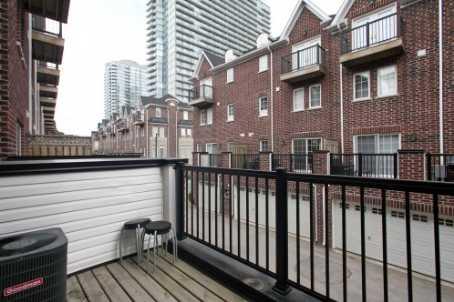 th 64 - 115 The Queensway Ave, Townhouse with 3 bedrooms, 3 bathrooms and 1 parking in Toronto ON | Image 9