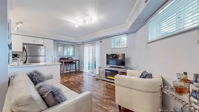 1601 - 28 Laidlaw St, Townhouse with 1 bedrooms, 1 bathrooms and 1 parking in Toronto ON | Image 23
