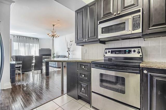 404 - 1 Cordoba Dr, Condo with 2 bedrooms, 2 bathrooms and 1 parking in Vaughan ON | Image 2