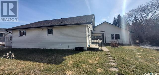 806 Garnet Street, House detached with 3 bedrooms, 1 bathrooms and null parking in Grenfell SK | Image 4