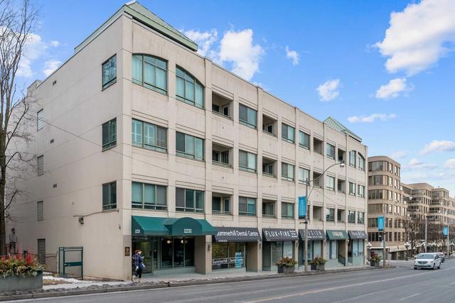 304 - 1231 Yonge St, Condo with 2 bedrooms, 2 bathrooms and 1 parking in Toronto ON | Image 1