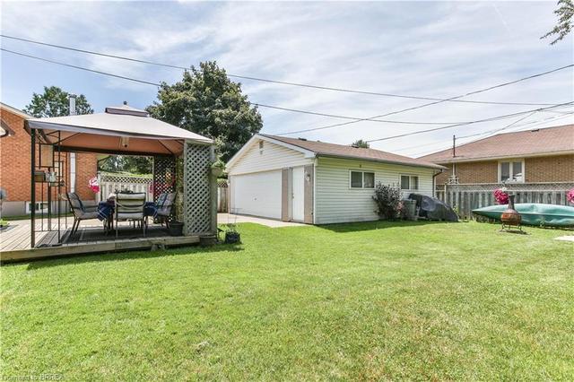 213 King Edward Avenue, House detached with 3 bedrooms, 1 bathrooms and 8 parking in London ON | Image 30
