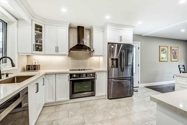 2794 Hollington Cres, House semidetached with 4 bedrooms, 3 bathrooms and 3 parking in Mississauga ON | Image 32