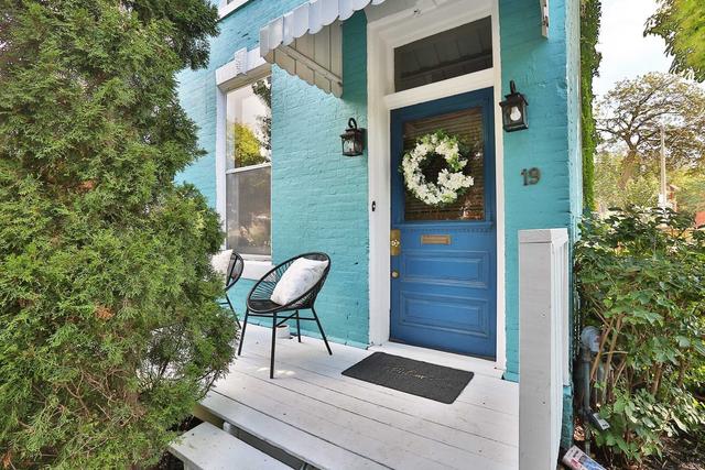 19 Denison Ave, House attached with 5 bedrooms, 2 bathrooms and 1 parking in Toronto ON | Image 22