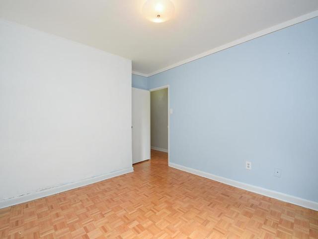 211 - 921 Midland Ave, Condo with 2 bedrooms, 1 bathrooms and 1 parking in Toronto ON | Image 7