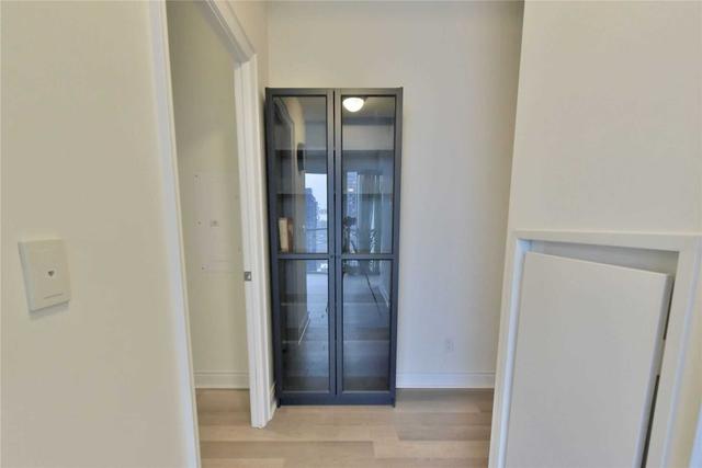 3002 - 28 Ted Rogers Way, Condo with 2 bedrooms, 1 bathrooms and 0 parking in Toronto ON | Image 3