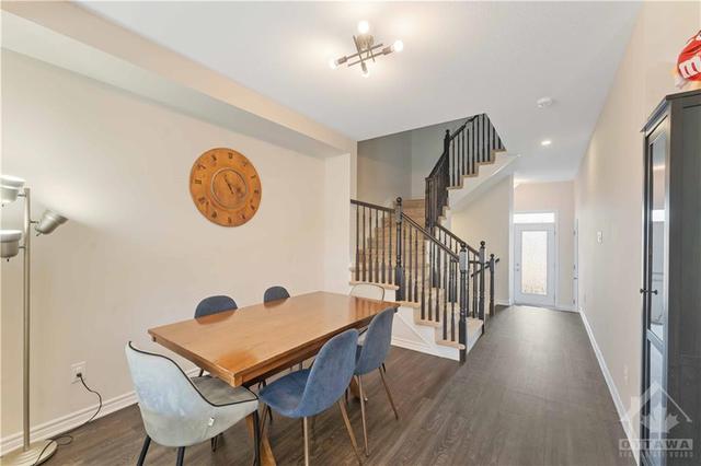 552 Cope Drive, Townhouse with 3 bedrooms, 3 bathrooms and 3 parking in Ottawa ON | Image 5