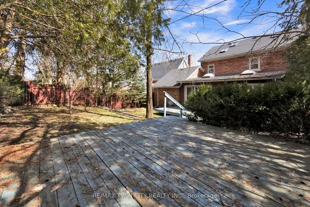 182 Union Blvd, House detached with 4 bedrooms, 3 bathrooms and 4 parking in Kitchener ON | Image 22