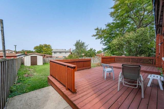 18 Abbot Dr, House detached with 3 bedrooms, 3 bathrooms and 5.5 parking in Hamilton ON | Image 27