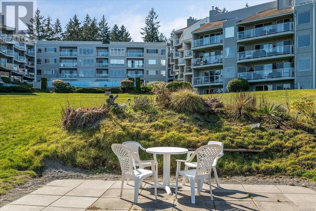 419 - 2562 Departure Bay Rd, Condo with 2 bedrooms, 2 bathrooms and 1 parking in Nanaimo BC | Image 36