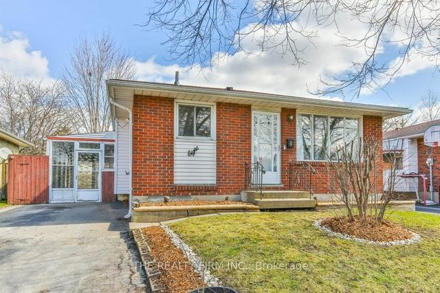 8 Barrett Cres, House detached with 3 bedrooms, 2 bathrooms and 2 parking in London ON | Image 1