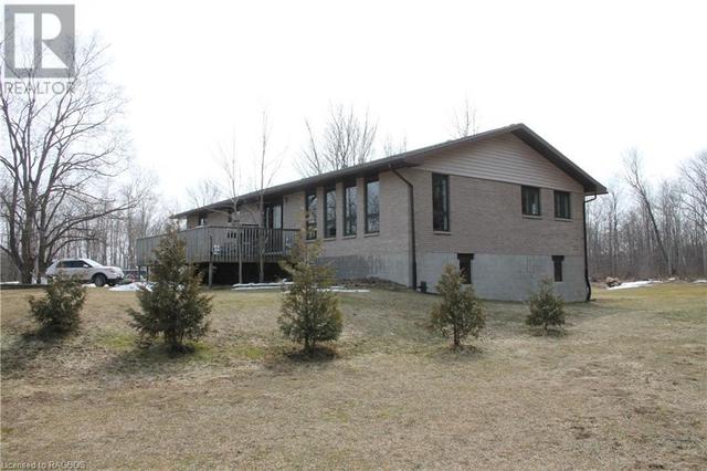 117 East Road, House detached with 3 bedrooms, 1 bathrooms and 28 parking in Northern Bruce Peninsula ON | Image 1