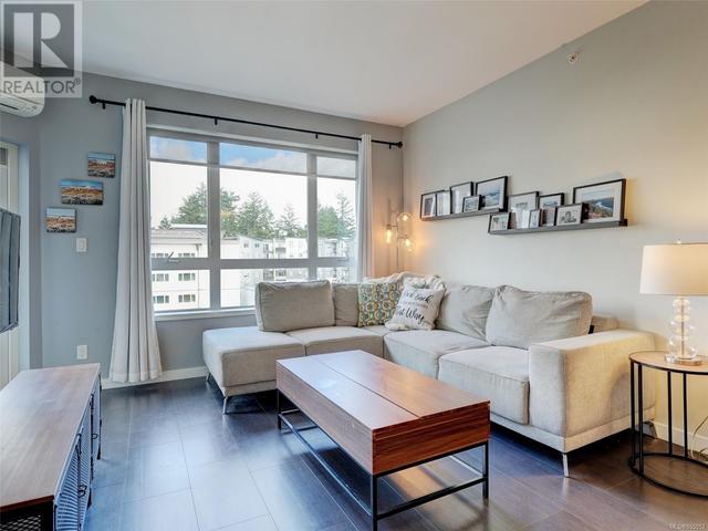 443 - 2871 Jacklin Rd, Condo with 2 bedrooms, 1 bathrooms and 1 parking in Langford BC | Image 2