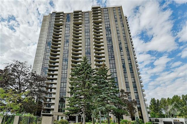 2706 - 1025 Richmond Road, Condo with 2 bedrooms, 2 bathrooms and 2 parking in Ottawa ON | Image 1